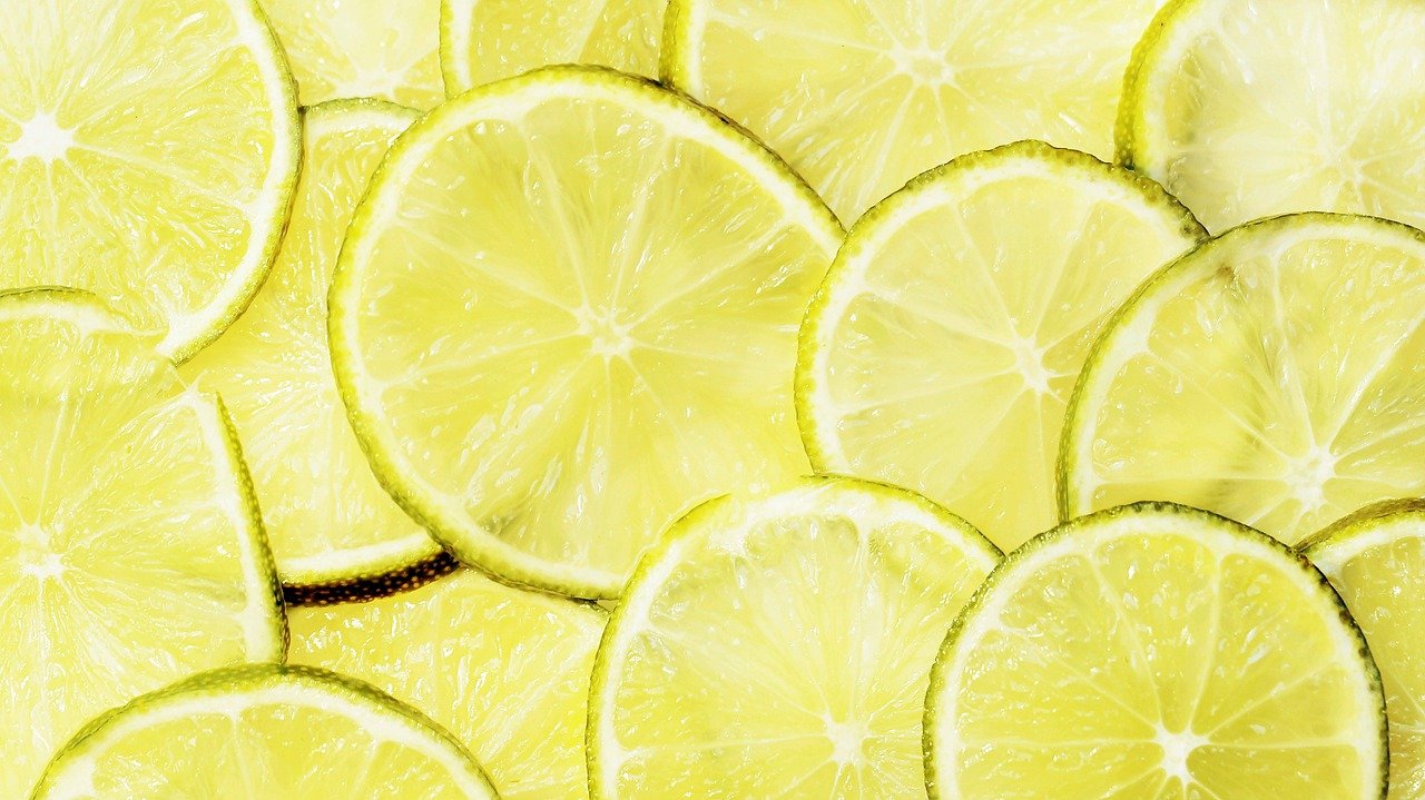 4 Amazing Benefits of Lemon